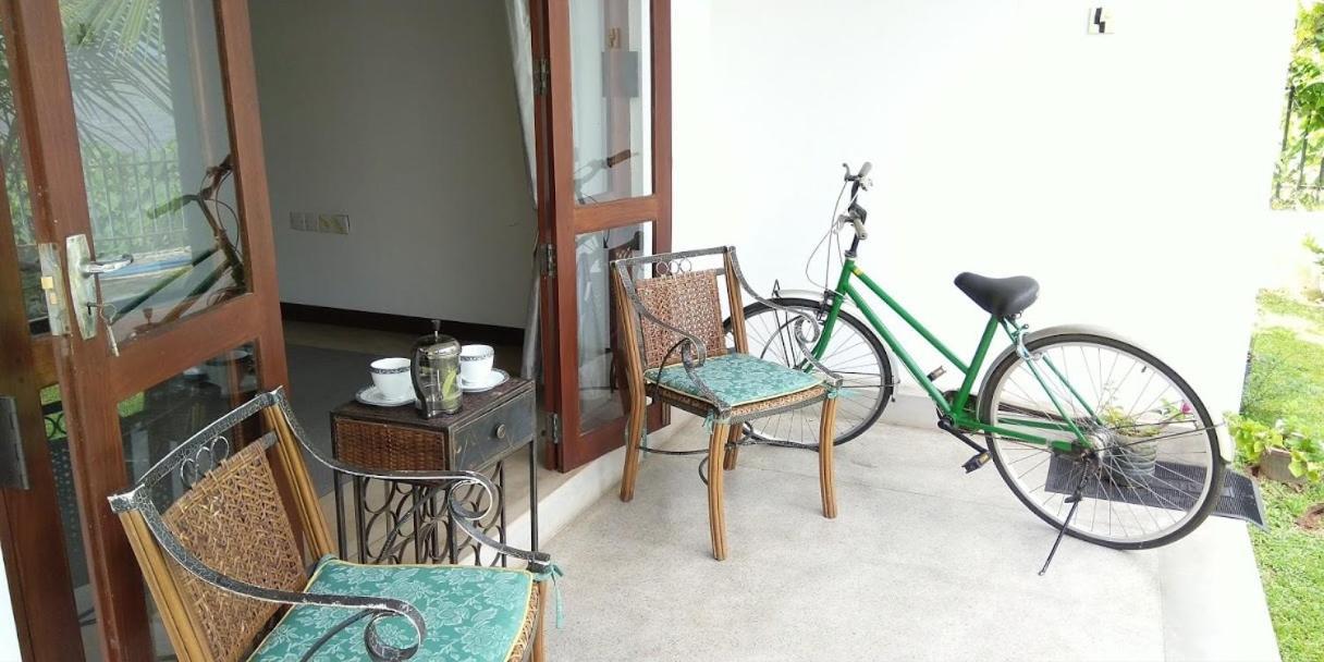 Negombo Holiday Home Exterior photo